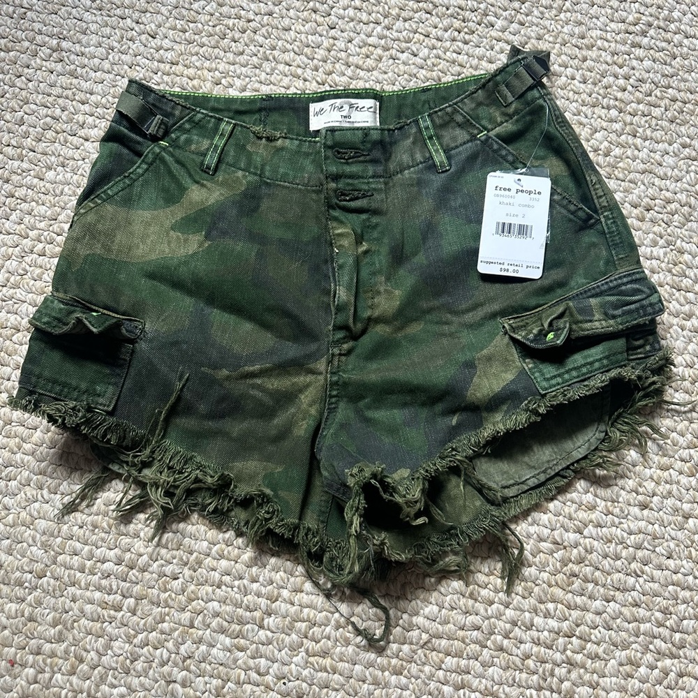 BNWT We the Free camo shorts in size two